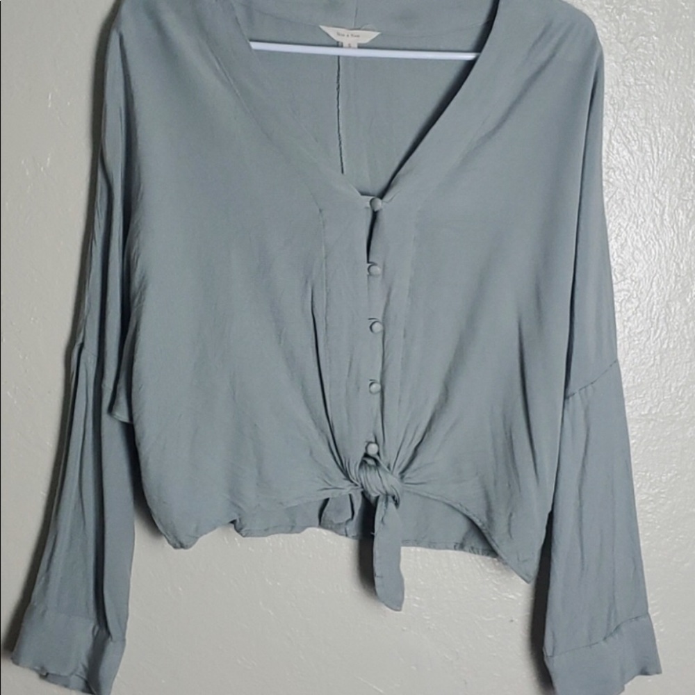 NEW - Gray Crop Blouse
